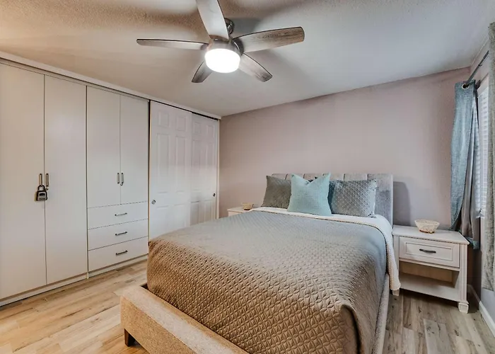 2br Sleeps 6 Pool Bbq Gym Hot Tub & Bar Hopping Scottsdale