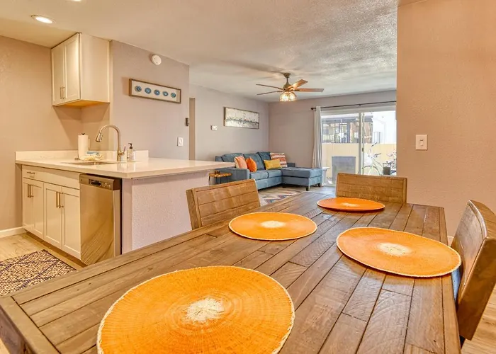 2br Sleeps 6 Pool Bbq Gym Hot Tub & Bar Hopping Ferienhaus